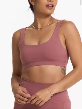 Vuori Daily Bra In Rosewood  
Size S Like New